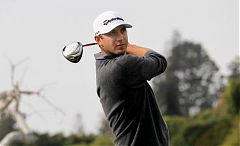 北方信託公開賽達斯汀領先首輪 米克爾森落後8杆