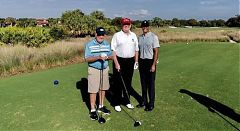 特朗普與金熊伍茲打高爾夫