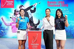 美女何沐妮驚豔LPGA泰國賽開幕照