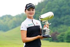 石昱婷首次贏得日巡二級賽